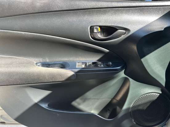 TOYOTA-YARIS-2022