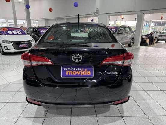 TOYOTA-YARIS-2024