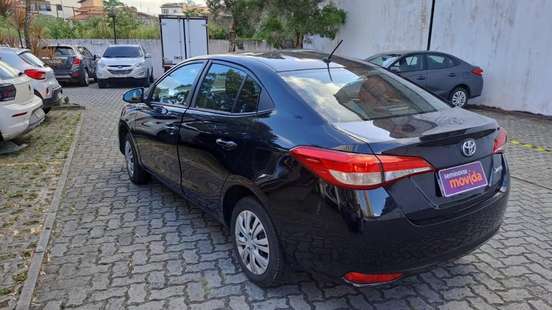 TOYOTA-YARIS-2024