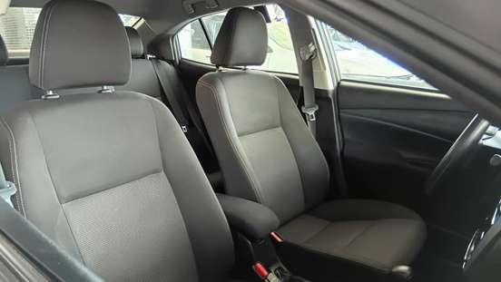 TOYOTA-YARIS-2024