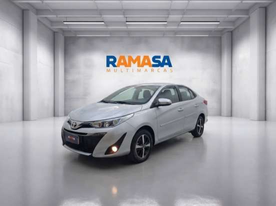 TOYOTA-YARIS-2021