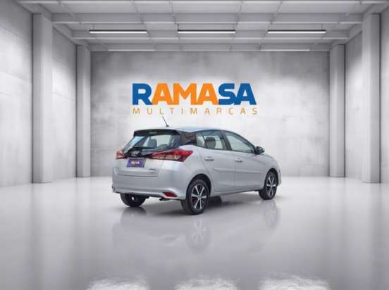 TOYOTA-YARIS-2021