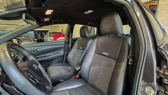 TOYOTA-YARIS-2023