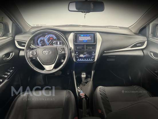 TOYOTA-YARIS-2020