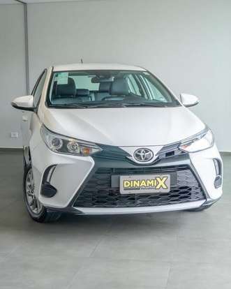 TOYOTA-YARIS-2023