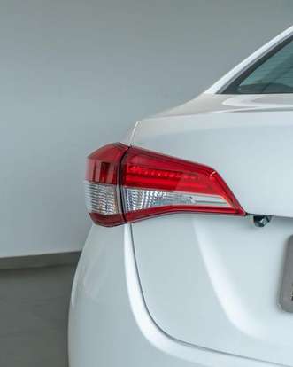 TOYOTA-YARIS-2023