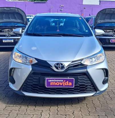 TOYOTA-YARIS-2024