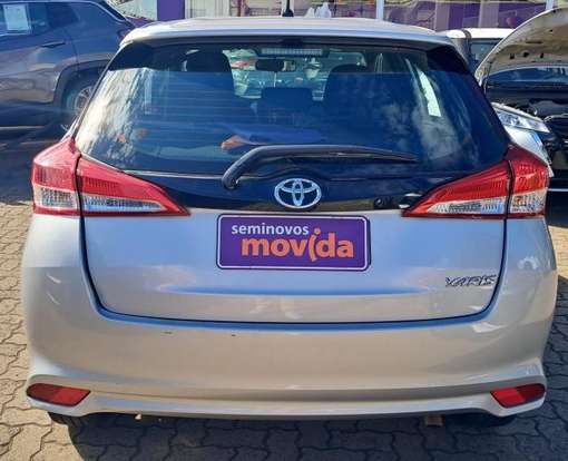 TOYOTA-YARIS-2024