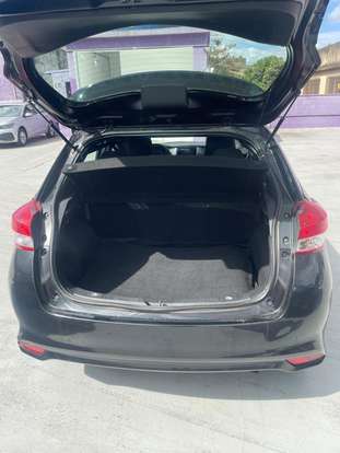 TOYOTA-YARIS-2024