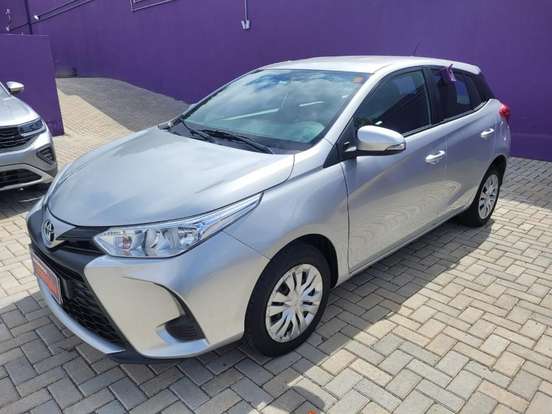 TOYOTA-YARIS-2024