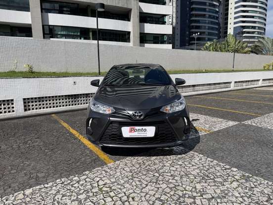 TOYOTA-YARIS-2024