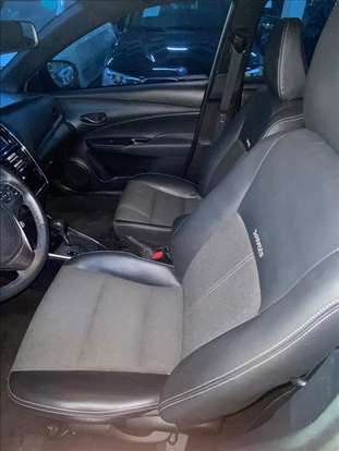 TOYOTA-YARIS-2022
