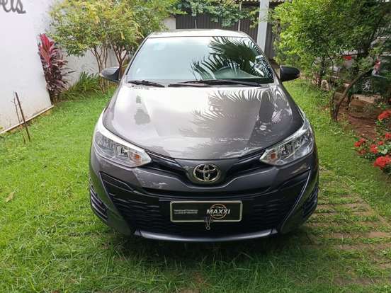 TOYOTA-YARIS-2021