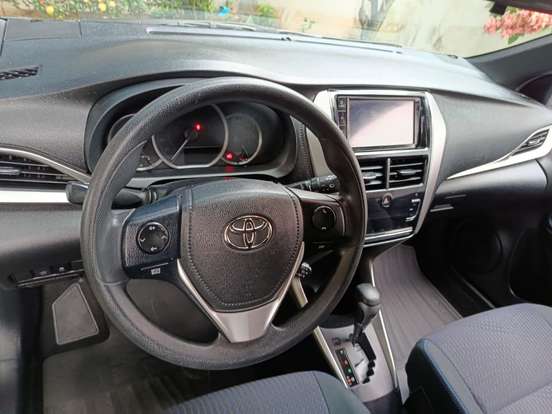 TOYOTA-YARIS-2021