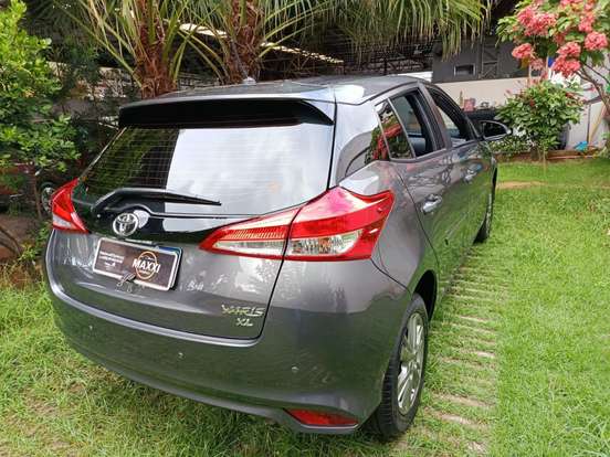 TOYOTA-YARIS-2021