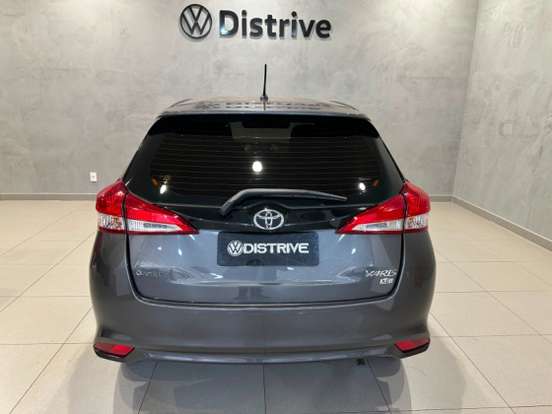 TOYOTA-YARIS-2022
