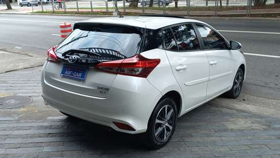 TOYOTA-YARIS-2020