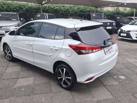TOYOTA-YARIS-1.5 16V FLEX XLS CONNECT MULTIDRIVE TOYOTA-YARIS-2021