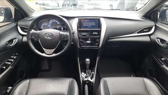 TOYOTA-YARIS-2021