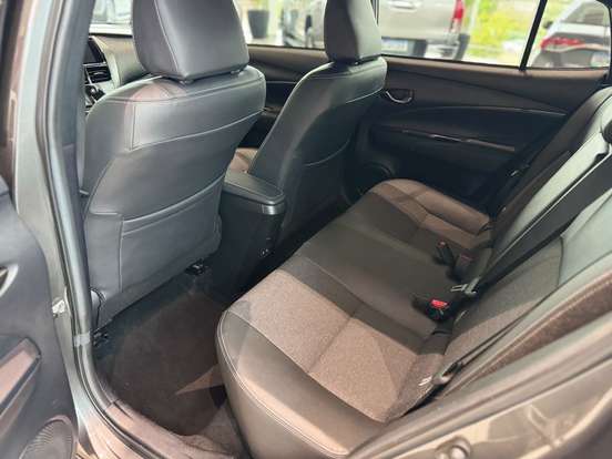 TOYOTA-YARIS-2024