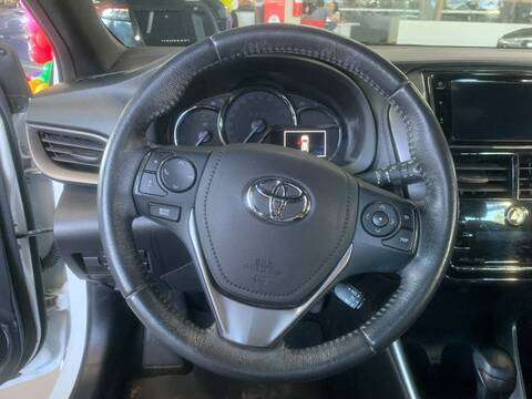TOYOTA-YARIS-2023