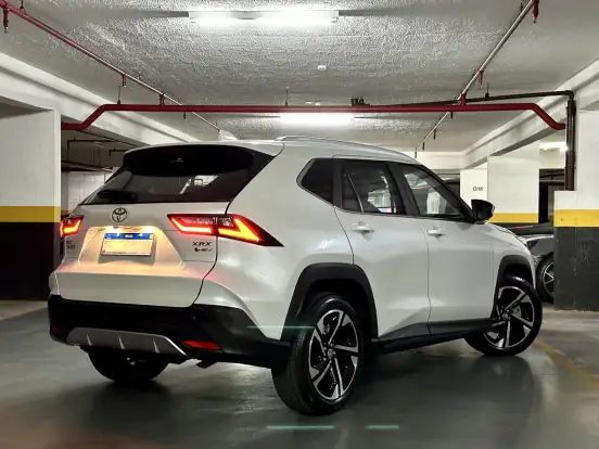 TOYOTA-YARIS CROSS-2026