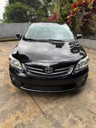 TOYOTA-COROLLA-2012