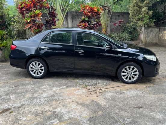 TOYOTA-COROLLA-2012