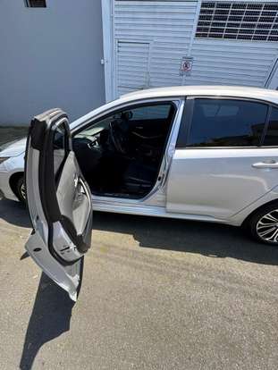 TOYOTA-COROLLA-2021