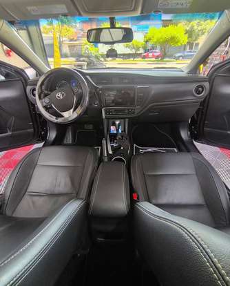 TOYOTA-COROLLA-2018