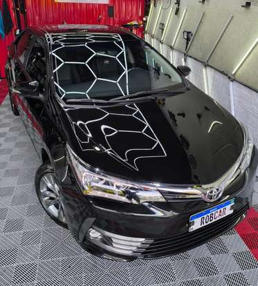 TOYOTA-COROLLA-2018