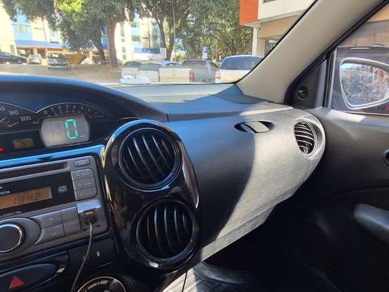 TOYOTA-ETIOS-1.3 X 16V FLEX 4P MANUAL TOYOTA-ETIOS-2013