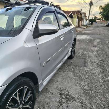 TOYOTA-ETIOS-2016