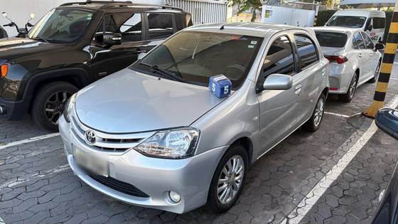 TOYOTA ETIOS 1.5 XLS 16V FLEX 4P MANUAL