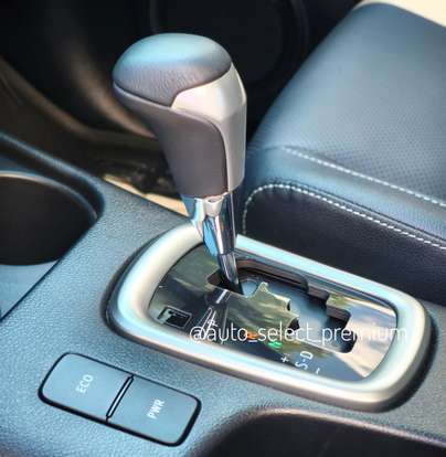 TOYOTA-HILUX-2024