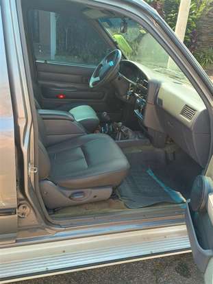 TOYOTA-HILUX-1998