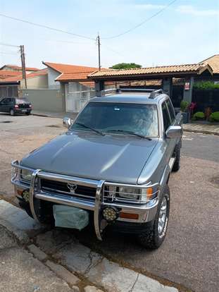 TOYOTA-HILUX-1998