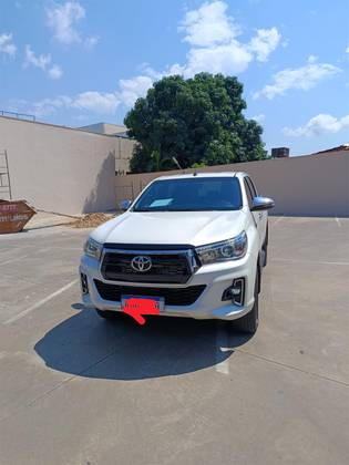 TOYOTA HILUX 2.8 SRX 4X4 CD 16V DIESEL 4P AUTOMÁTICO