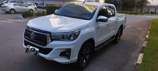 TOYOTA-HILUX-2.8 SRX 4X4 CD 16V DIESEL 4P AUTOMÁTICO TOYOTA-HILUX-2018