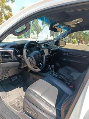 TOYOTA-HILUX-2020