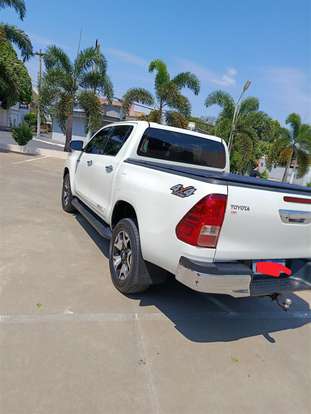 TOYOTA-HILUX-2.8 SRX 4X4 CD 16V DIESEL 4P AUTOMÁTICO TOYOTA-HILUX-2020