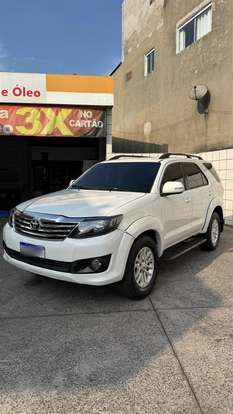 TOYOTA-HILUX SW4-2.7 SR 4X2 16V FLEX 4P MANUAL TOYOTA-HILUX SW4-2013