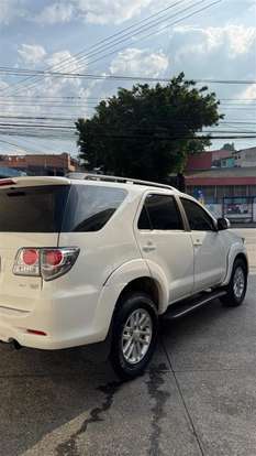TOYOTA-HILUX SW4-2.7 SR 4X2 16V FLEX 4P MANUAL TOYOTA-HILUX SW4-2013