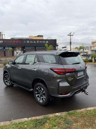 TOYOTA-HILUX SW4-2026