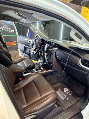 TOYOTA-HILUX SW4-2.8 SRX 4X4 16V TURBO INTERCOOLER DIESEL 4P AUTOMÁTICO TOYOTA-HILUX SW4-2017