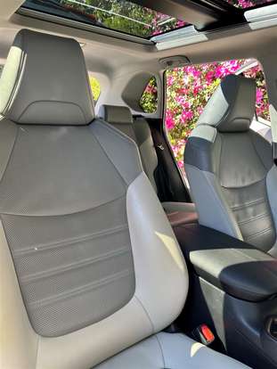 TOYOTA-RAV4-2019