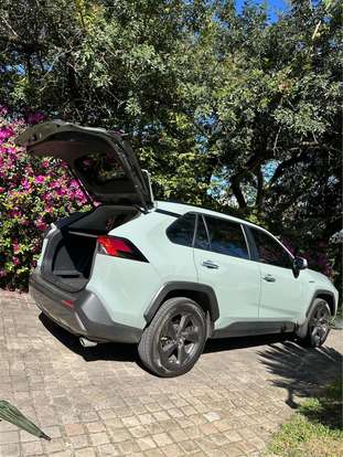 TOYOTA-RAV4-2019
