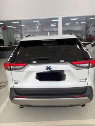 TOYOTA-RAV4-2023
