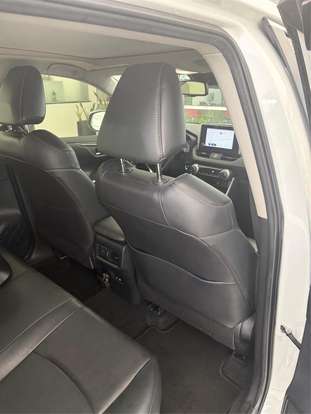TOYOTA-RAV4-2023