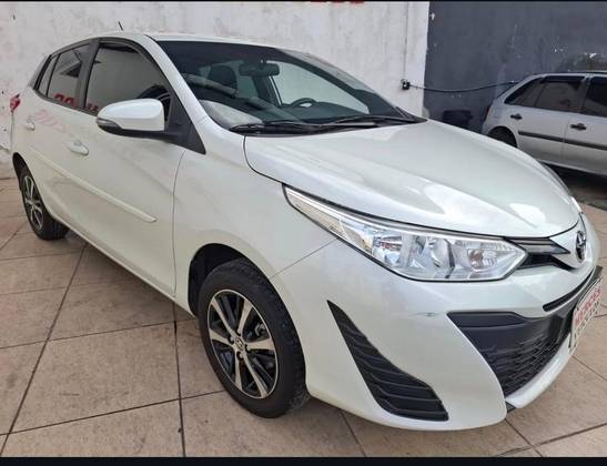 TOYOTA YARIS 1.3 16V FLEX XL LIVE MULTIDRIVE